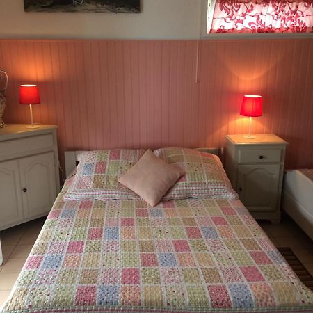 Bed and Breakfast Chez Mamie Les Avirons Exterior foto